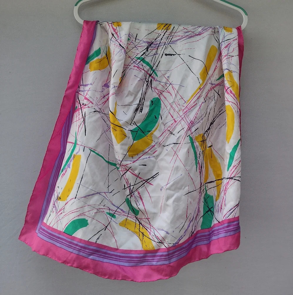 100% silk square scarf paint splatter design white/pink - Picture 2 of 4